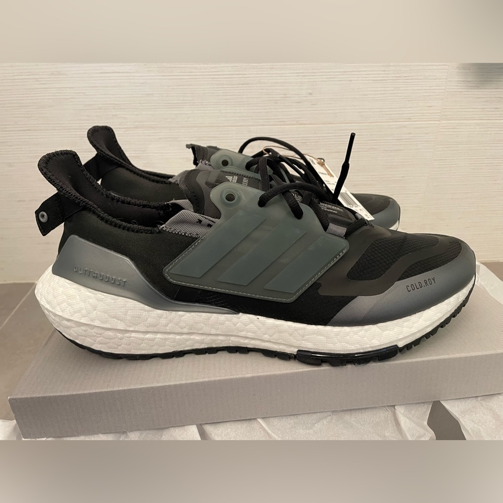 NWT ADIDAS ULTRABOOST 22 COLD.RDY 2.0 RUNNING SHOES